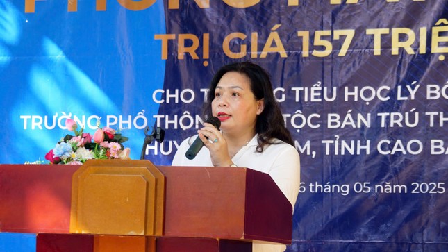 Trao phòng máy tính cho học sinh vùng khó khăn tỉnh Cao Bằng ảnh 2