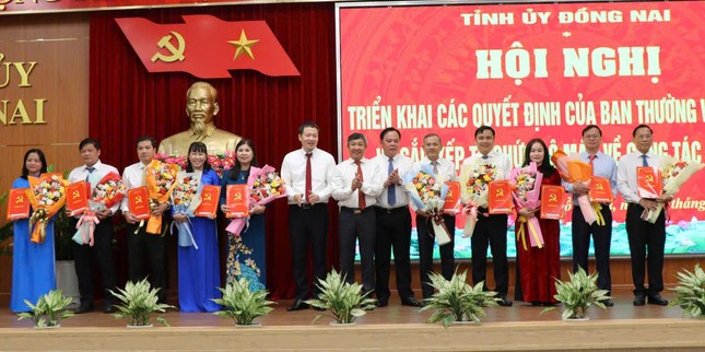 97 cán bộ xin nghỉ hưu trước tuổi và thôi việc ở Đồng Nai ảnh 1