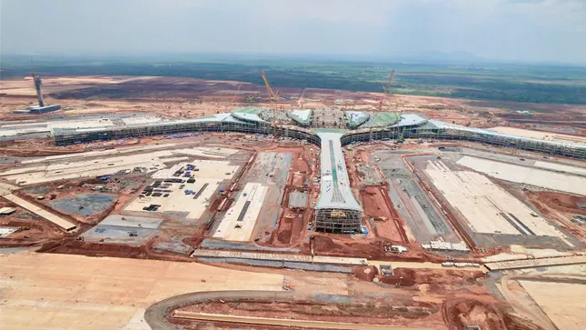 Đường băng thứ 2 &apos;siêu sân bay&apos; Long Thành đang thi công ra sao? ảnh 1