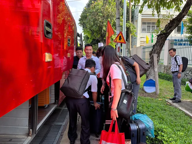 &apos;Siêu phường’ ở Đồng Nai đón đông đảo người dân, thủ tục nhanh gọn ảnh 2