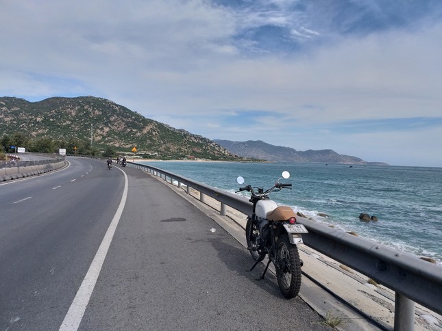 ‘Bé hạt tiêu’ một mình vượt 1.000km về quê ăn Tết ảnh 5