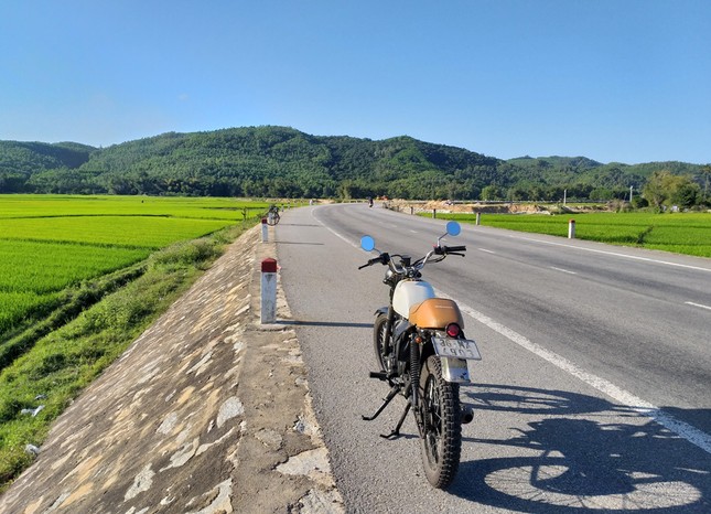‘Bé hạt tiêu’ một mình vượt 1.000km về quê ăn Tết ảnh 9