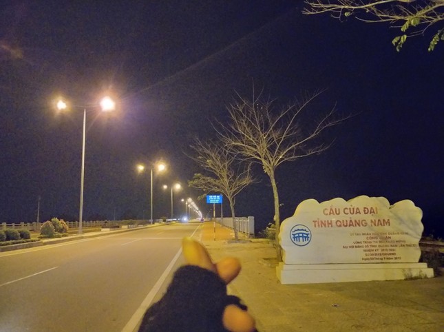 ‘Bé hạt tiêu’ một mình vượt 1.000km về quê ăn Tết ảnh 11