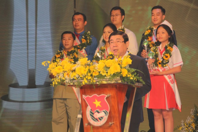 TPHCM tuyên dương 12 gương 'Công dân trẻ tiêu biểu' ảnh 14