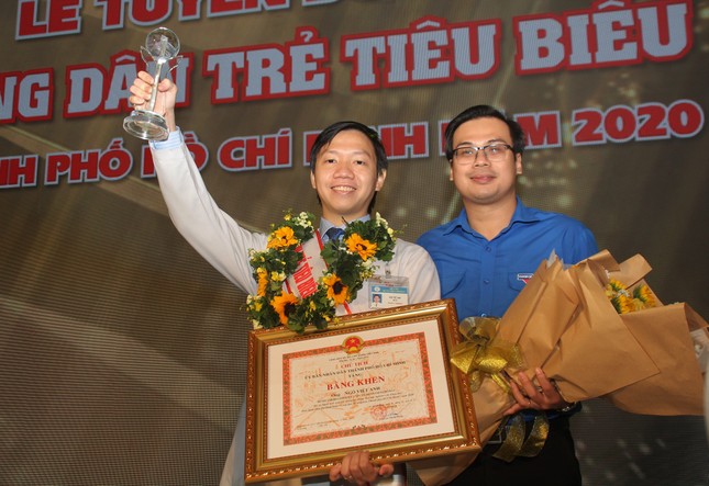 TPHCM tuyên dương 12 gương 'Công dân trẻ tiêu biểu' ảnh 18