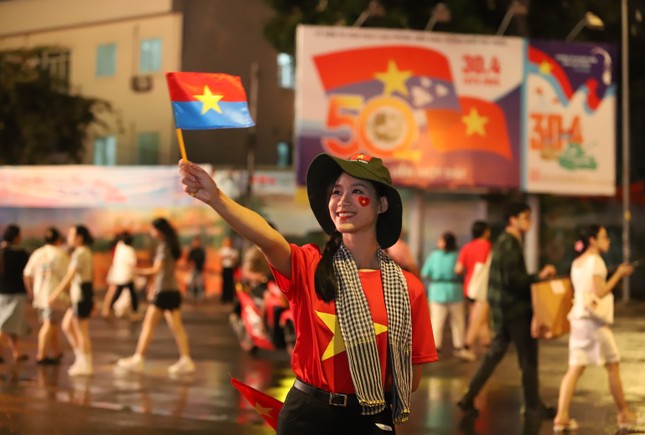 Những phút giây &apos;gây thương nhớ&apos; dịp kỷ niệm 50 năm ngày thống nhất đất nước ảnh 34