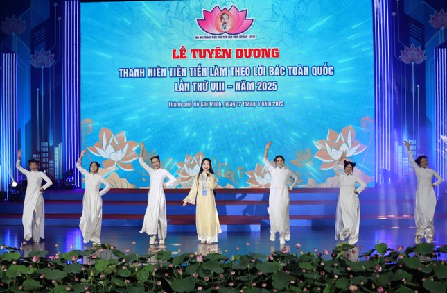 Hành động cụ thể, mang lại lợi ích thiết thực cho cộng đồng và đất nước ảnh 18