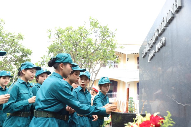 Xuất quân khối Nữ du kích miền Nam tham gia huấn luyện diễu binh, diễu hành dịp 80 năm Quốc khánh ảnh 8