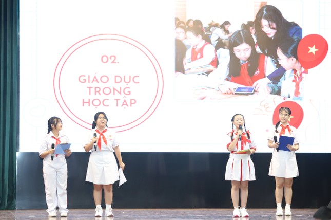 Học sinh TPHCM đề xuất đặt &apos;Trạm yêu thương&apos; lan tỏa lòng nhân ái ảnh 2