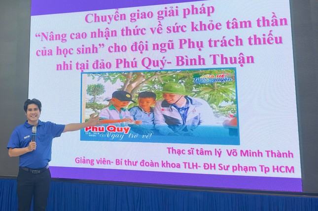 Giảng viên, bí thư Đoàn khoa hăng say nghiên cứu khoa học cùng sinh viên ảnh 6