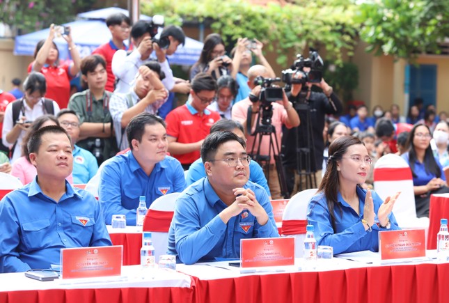 TPHCM khai mạc hè, khởi động chiến dịch tình nguyện Hoa phượng đỏ thứ 20 ảnh 1