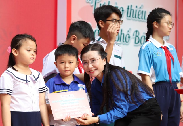 TPHCM khai mạc hè, khởi động chiến dịch tình nguyện Hoa phượng đỏ thứ 20 ảnh 9
