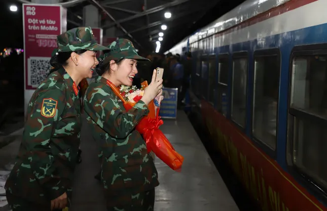 Tiễn chiến sĩ lên đường làm nhiệm vụ diễu binh kỷ niệm 80 năm Quốc khánh ảnh 12