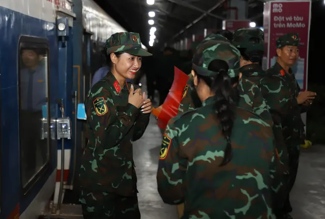 Tiễn chiến sĩ lên đường làm nhiệm vụ diễu binh kỷ niệm 80 năm Quốc khánh ảnh 13