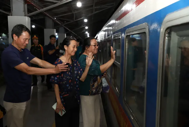 Tiễn chiến sĩ lên đường làm nhiệm vụ diễu binh kỷ niệm 80 năm Quốc khánh ảnh 27