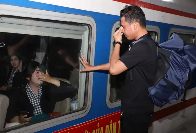 Tiễn chiến sĩ lên đường làm nhiệm vụ diễu binh kỷ niệm 80 năm Quốc khánh ảnh 24