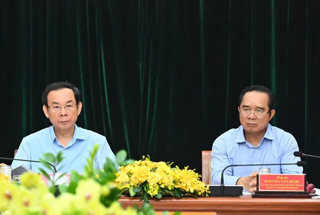 TPHCM: Ngày đầu vận hành thử mô hình chính quyền 2 cấp tại 102 phường, xã ảnh 1