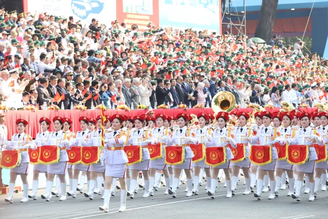 Phó Chủ tịch TPHCM Võ Văn Hoan: TP.HCM đã lớn, nay còn lớn hơn ảnh 2