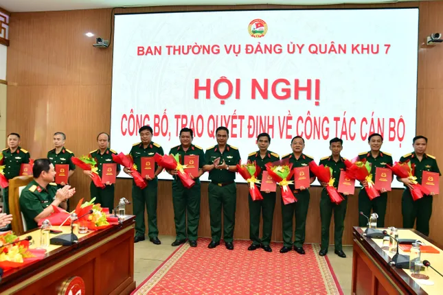 Quân khu 7 bổ nhiệm nhiều nhân sự chủ chốt ảnh 3