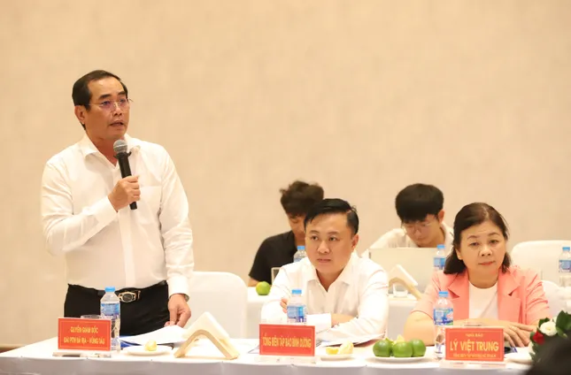 Trưởng Ban Tuyên giáo và Dân vận Trung ương gặp mặt các cơ quan báo chí tại TP Hồ Chí Minh ảnh 3