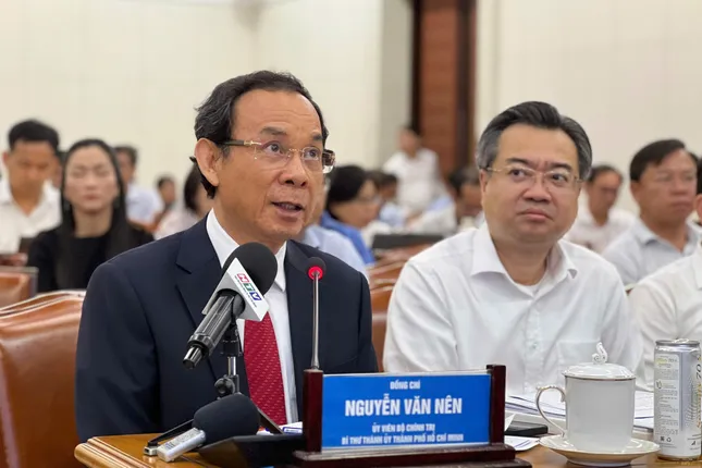 Bí thư TPHCM: Xử lý nghiêm người làm ảnh hưởng đến vận hành chính quyền 2 cấp ảnh 2
