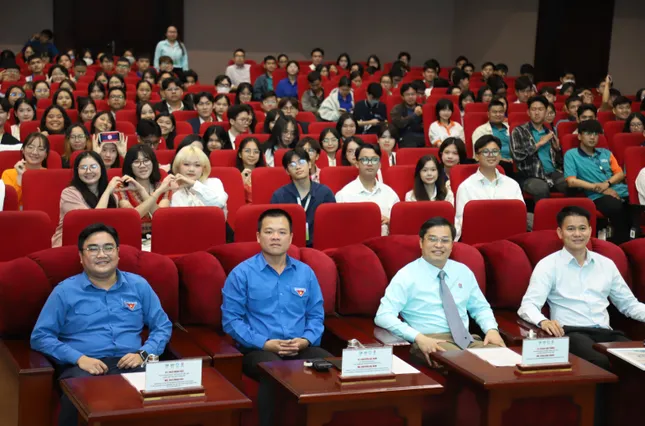Thanh niên Việt Nam và quốc tế cùng hành động vì tương lai bền vững ảnh 2