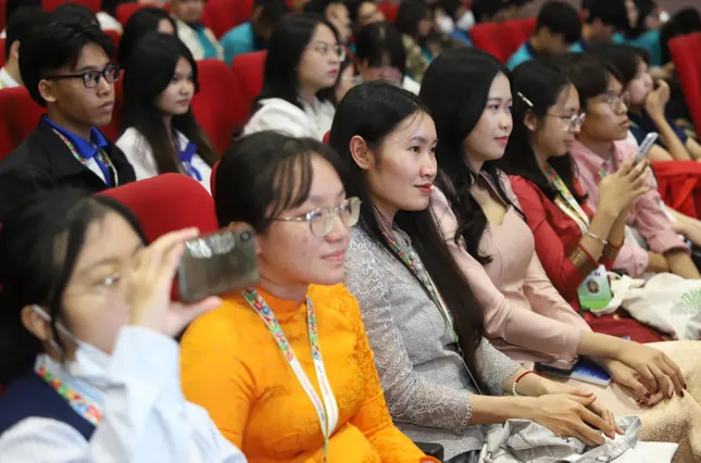 Thanh niên Việt Nam và quốc tế cùng hành động vì tương lai bền vững ảnh 9