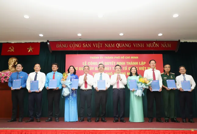 Chi tiết nhân sự lãnh đạo Ủy ban MTTQ Việt Nam TPHCM mới ảnh 2
