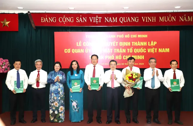 Chi tiết nhân sự lãnh đạo Ủy ban MTTQ Việt Nam TPHCM mới ảnh 4