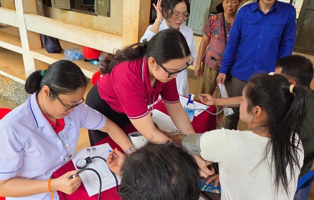 Thanh xuân tươi đẹp của cô gái 10x gắn với 3 chiến dịch tình nguyện ảnh 6