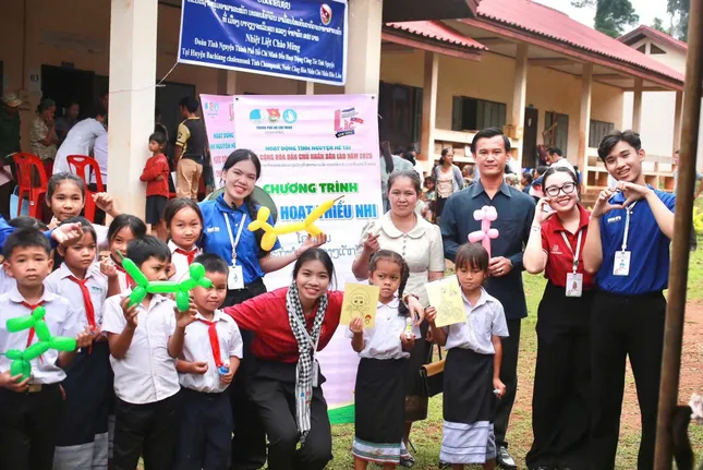 Thanh xuân tươi đẹp của cô gái 10x gắn với 3 chiến dịch tình nguyện ảnh 7
