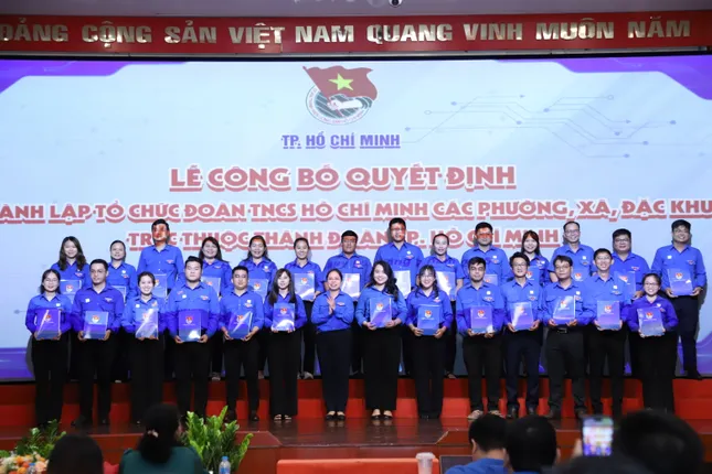 Ra mắt lãnh đạo Thành Đoàn TPHCM mới cùng 168 Bí thư đoàn cấp xã ảnh 4