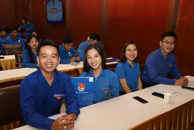 Ra mắt lãnh đạo Thành Đoàn TPHCM mới cùng 168 Bí thư đoàn cấp xã ảnh 9