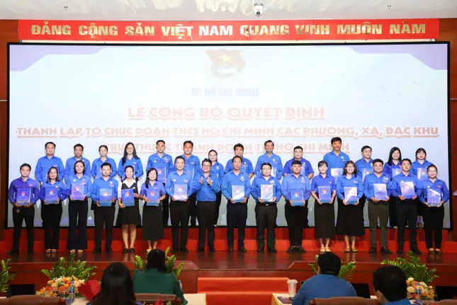 Ra mắt lãnh đạo Thành Đoàn TPHCM mới cùng 168 Bí thư đoàn cấp xã ảnh 8