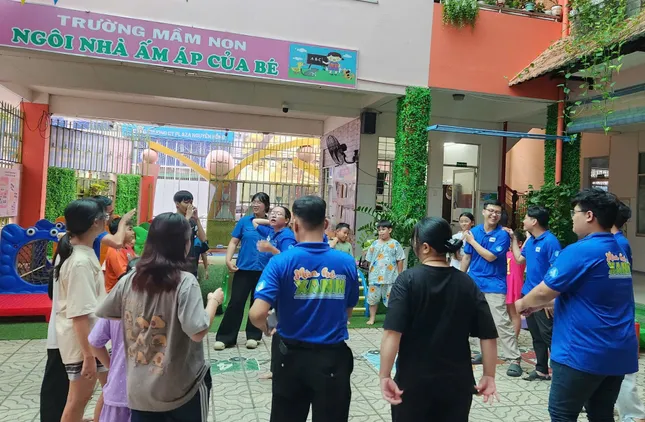 Người trẻ giữ lửa phong trào ở khu phố sau sáp nhập ảnh 1