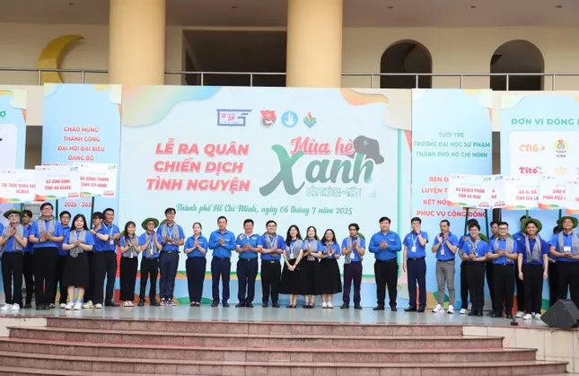 Tuổi trẻ Sư phạm ghi dấu ấn mùa hè tình nguyện trên địa bàn quốc tế, biển đảo ảnh 2