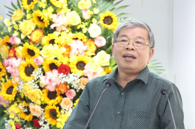 Con trai cố luật sư Nguyễn Hữu Thọ: ‘Cha tôi không có thời gian nói về mình’ ảnh 4