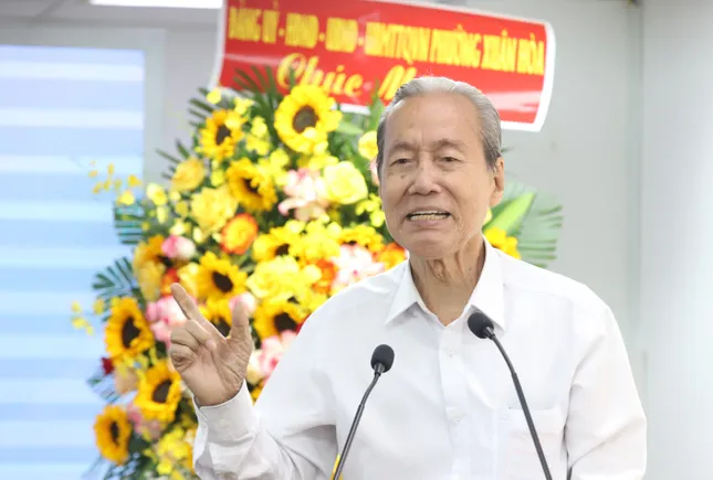 Con trai cố luật sư Nguyễn Hữu Thọ: ‘Cha tôi không có thời gian nói về mình’ ảnh 1