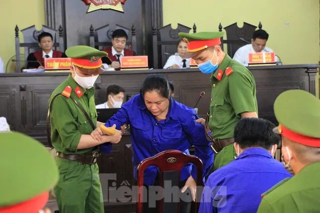 Vụ gian lận điểm thi ở Sơn La: Đề nghị triệu tập cựu Giám đốc Sở Giáo dục tới tòa ảnh 2