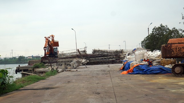 Hải Dương: Điều tra vụ cháy hàng loạt container ở cảng Phú Thái ảnh 4