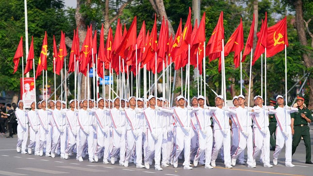 Hải Phòng phân luồng giao thông buổi hợp luyện đội ngũ, diễu hành quần chúng ảnh 4