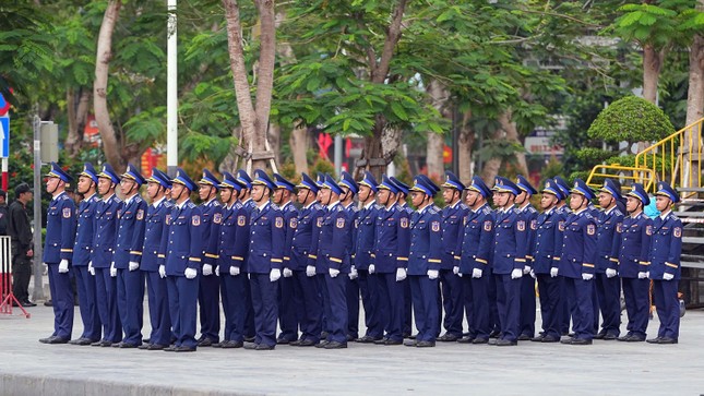 Hải Phòng phân luồng giao thông buổi hợp luyện đội ngũ, diễu hành quần chúng ảnh 6