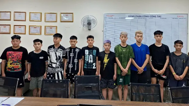 Vụ náo loạn trên phố ở Hải Phòng lúc rạng sáng: Tạm giữ thêm 10 'quái xế' ảnh 1