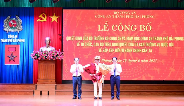 Công bố bộ máy mới của Công an Hải Phòng sau hợp nhất ảnh 1