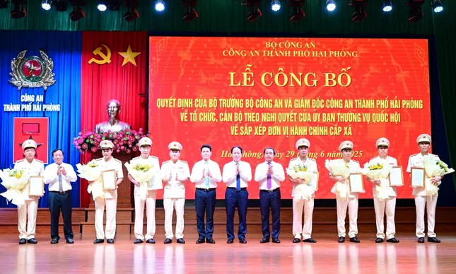 Công bố bộ máy mới của Công an Hải Phòng sau hợp nhất ảnh 2