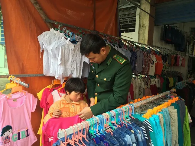 Tới Trường Sa để lan tỏa tình yêu Tổ quốc ảnh 1
