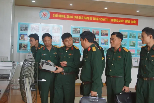 Kiểm tra hoạt động Tuổi trẻ sáng tạo trong Quân đội ảnh 1