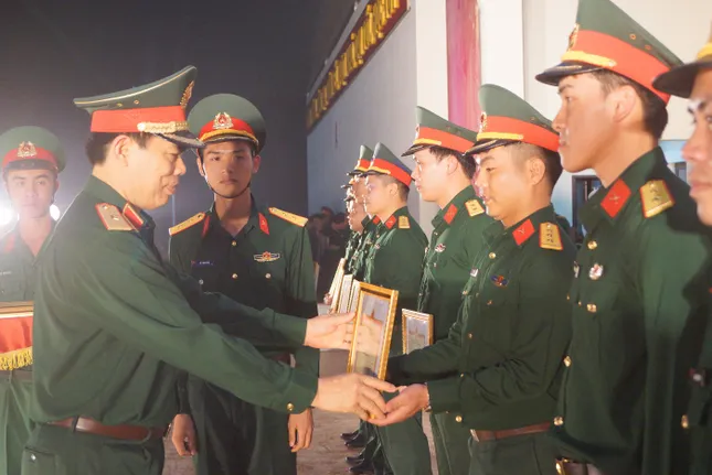 Tuổi trẻ Sĩ quan Chính trị tổng kết Tháng Thanh niên ảnh 2