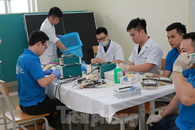 Tuổi trẻ Sĩ quan Chính trị hiến gần 500 đơn vị máu cứu người ảnh 4