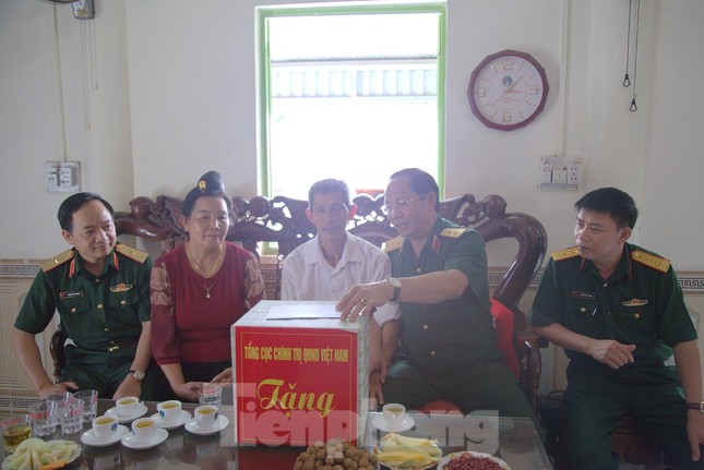 Quân ủy T.Ư, Bộ Quốc phòng, Tổng cục Chính trị tri ân tại Điện Biên ảnh 2